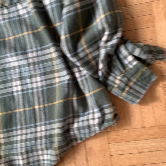 Green Plaid Long-sleeve T - Picture 12 of 13